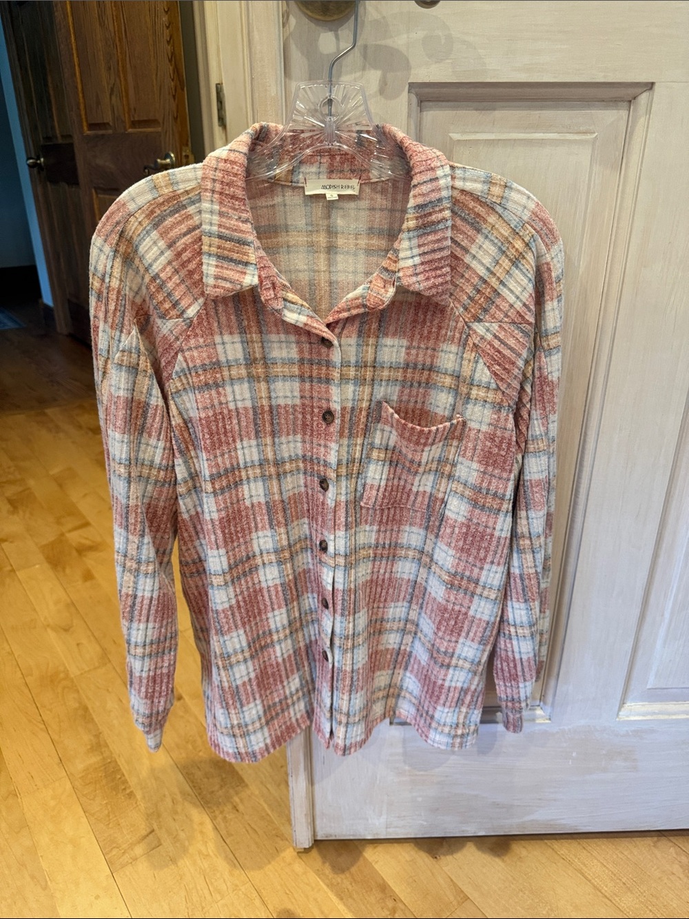 Women's Plaid Button-Down Shirt - Blush & Cream